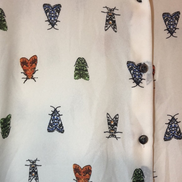 MOTH BUTTON UP - Picture 3 of 3